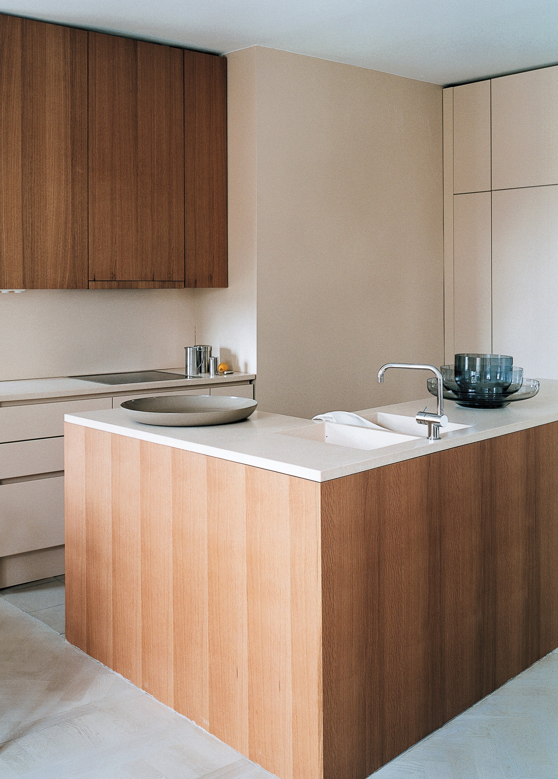 7 Reasons Why Sintered Stone is Better Than Quartz