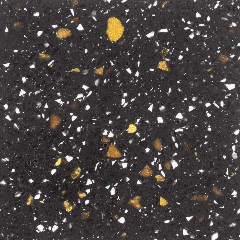 P006 – Black Velvet