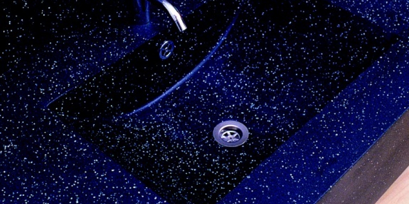 Durat Countertop and Integrated Kehto Sink, Color 704