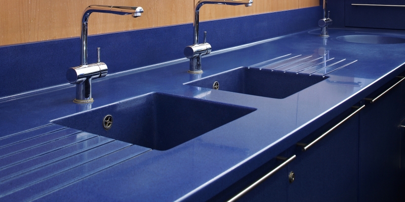 Durat Kitchen Counter with Integrated Sink and Drain Board, Color 080